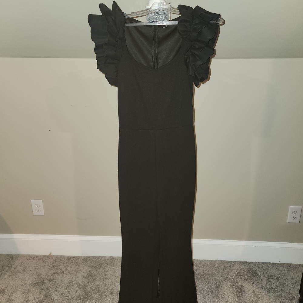 SHEIN Black Ruffle Sleeve Jumpsuit